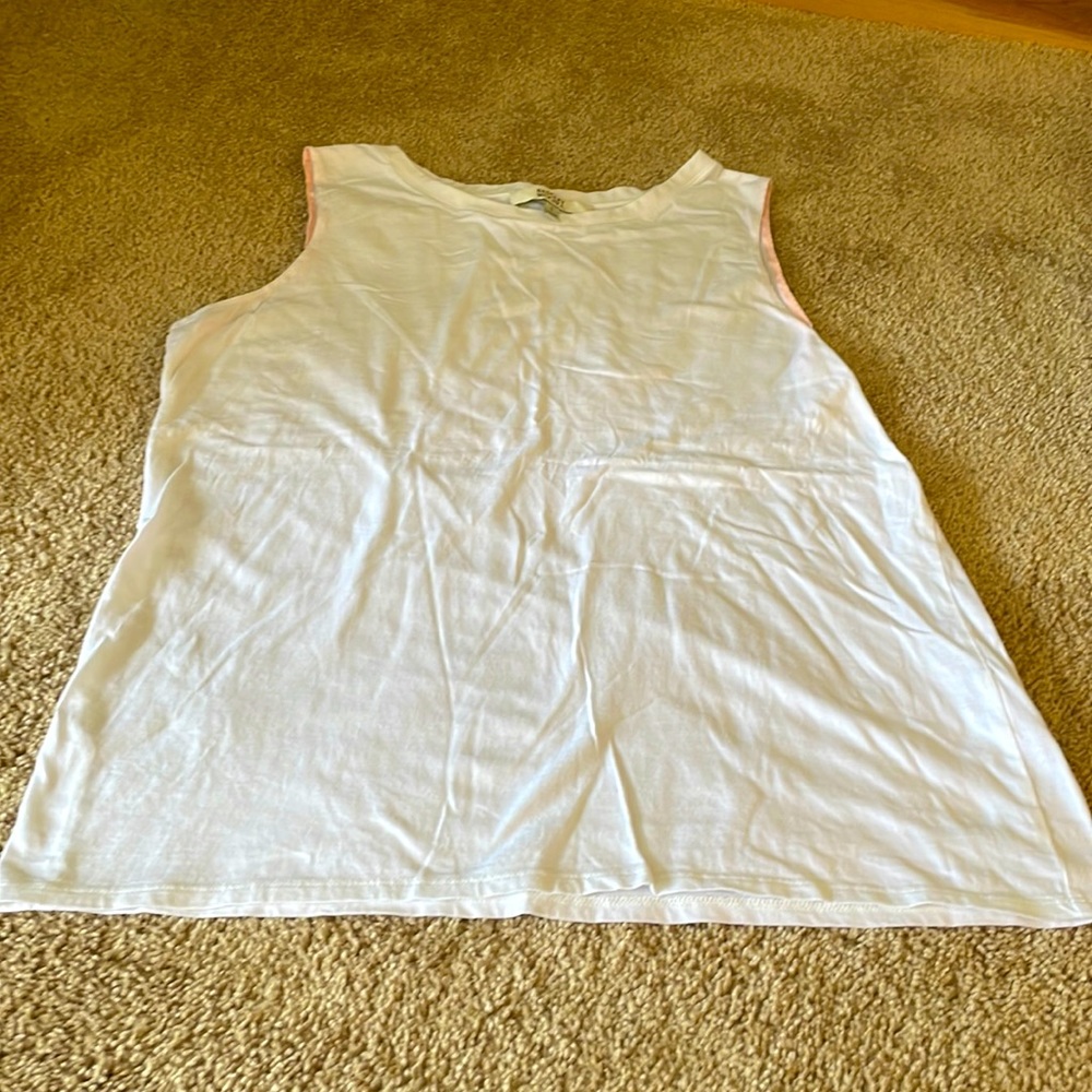 ⭐️Women’s Badgley Mischka white tank top size L